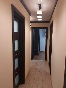 Продам квартиру, місто Кам'янське. Газове опалення, меблі, техніка