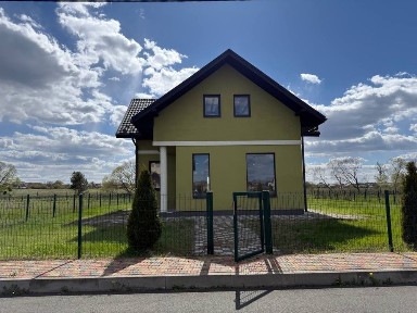 Продаж готового будинку на великій ділянці! Без комісії