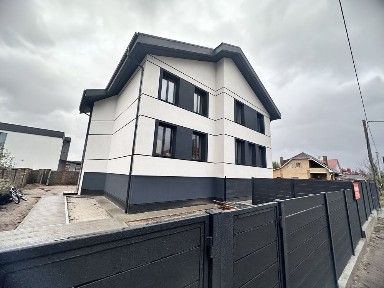 Продаж с. Щасливе 7хв від Києва Дуплекс