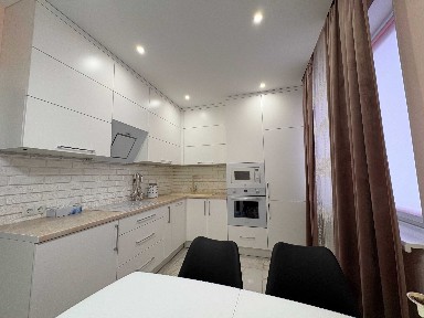 БЕЗ% Продам 2-к квартиру з ремонтом ЖК Вишиванка, вул. Пріорська 16