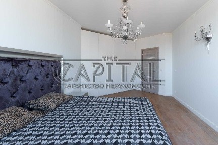 Продаж 4 кімнатної квартири ЖК Корона 140 кв. м.