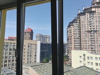 Коновальця 36 Е, оренда під студію, салон, офіс