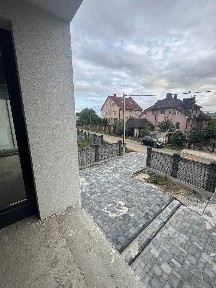 Продаж котеджу у Рівному, 108 м², 3,3 сотки, ГАЗ, 15 кВт, міські комунікації, бруківка