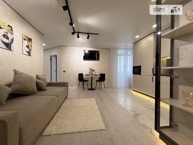 Продаж 3к квартири 90 кв. м на вул. Київська 9Д • ID 34890159