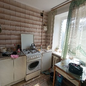 Продаю 1 кім квартиру Інгульський район ( Традиційна ) 1/9, балкон