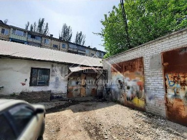 Продається складський комплекс 900 м² / виробнича база на Соцмісті