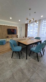 Продаж 2х кімнатної квартири і велика простора кухня студія