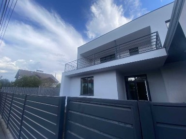 Продаж будинку 218.5 м², 1-а Садова вул.