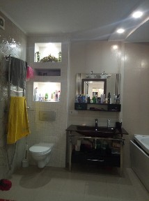 Продаж 3-кімнатної квартири 150 м², Тополевая вул., 26
