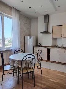 Оренда 1-кімнатної квартири 50 м², Катеринінська вул., 90
