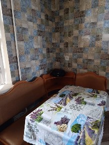 Здається 3 кімнатна метро Позняки