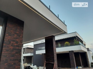 Продаж 2 поверхового дуплекса з ділянкою на 2.8 сотки, 140 кв. м, 5 кімнат, на вул. Степана Бандери • ID 34890400