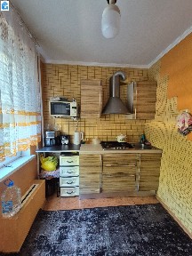 Продам 3-кімнатну квартиру по вул. Лі Пастера, 200