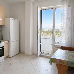 3-комнатная 72 м² с ремонтом, ЖК Уютный, панорамный вид