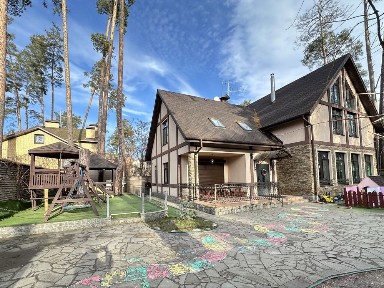 Будинок з ремонтон Ірпінь, Василя Стуса ( Пушкінська)
