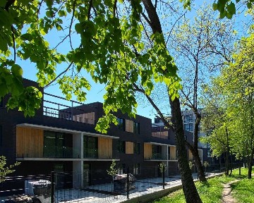 Продаж 2х поверхового таунхауса в жк. Forest Hill у парку.