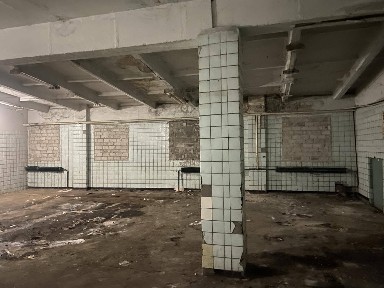 Сдам склад 330 метров низ Поля.