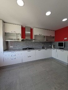 3 кімнатна квартира у Центрі міста