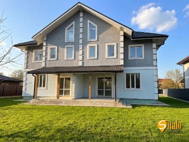 Продаж будинку 160 м²