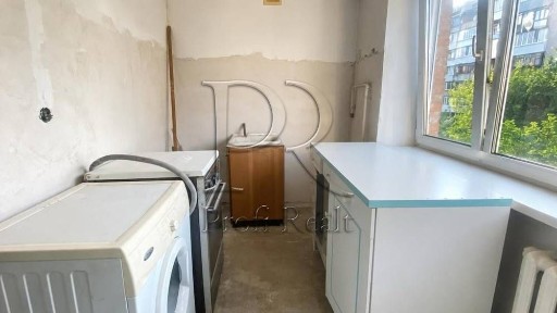 Продаж 2 к. квартири в Шевченківському р-ні вул Довнар-Запольського