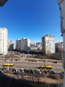 Продажа 3 к кв Деснянський, Радунська 1/10