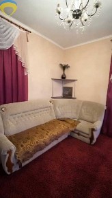 Продаж 3-кімнатної квартири 46 м², Прохоровская вул.