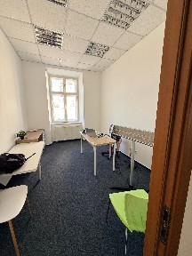 Оренда приміщення площа Ринок 95 кв. м вид на Ратушу