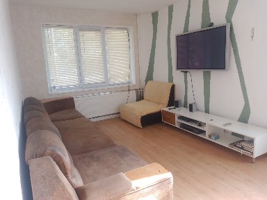 Оренда 3-кімнатної квартири 60 м², Симиренка вул., 5