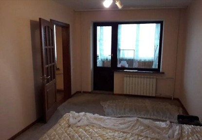 Продам 2-комн квартиру в районе Малиновского Маршала ул.