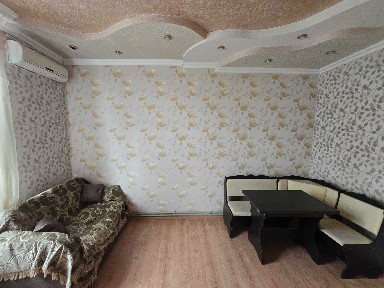 2-к квартира неподалік центру (вул. Кониського, Босфор)