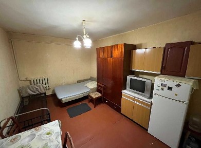 Срочно продам самостоятельную однокомнатную квартиру в Центре/Успенская