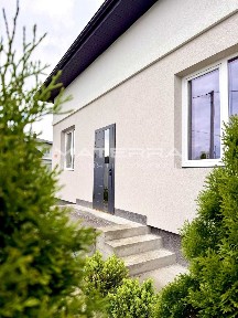 Тарасівка продаж будинку 140 м. кв. ділянка 5 соток з ландшафтним дизайномном