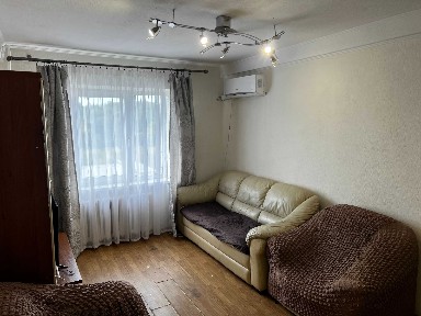 Продаж 2к квартири 44 кв. м на вул. Казимира Малевича 111. Без комісії.