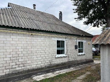 *Продаж будинку в селі Мошни.