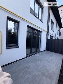 Продаж 2 поверхового таунхауса з ділянкою на 1.2 сотки, 95 кв. м, 4 кімнати, на вул. Центральна • ID 34885975