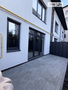 Продаж 2 поверхового таунхауса з ділянкою на 1.2 сотки, 95 кв. м, 4 кімнати, на вул. Центральна • ID 34885975