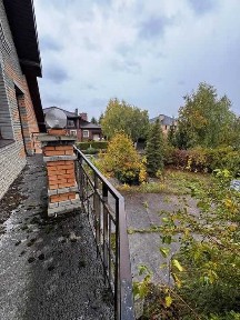 Будинок на березі озера з ділянкою 30соток КМЗолоче Вишневе Містечко