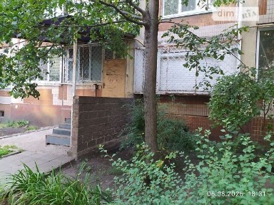 Здається комерційне приміщення на вул. Вахтанга Кікабідзе 4, площа 38 кв. м • ID 34895877