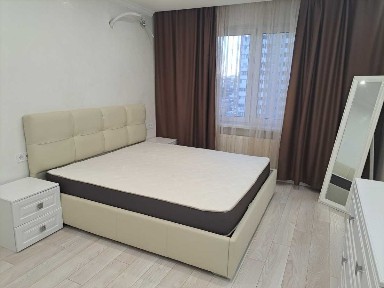 Оренда 1-кімнатної квартири 48.5 м², Сергія Данченка вул., 5