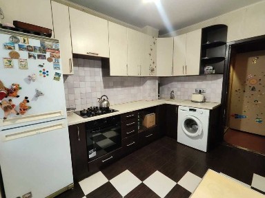 Продаж 5-кімнатної квартири 97 м², Композитора Лятошинського вул., 8А