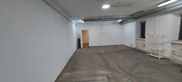Оренда теплої майстерні, склада в центрі, цоколь 83м. кв