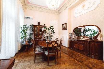 3-кімнатна квартира 99 м² у Одесса