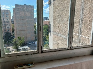 1к Коріатовичів поруч з ринком Урожай