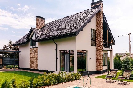 Продається будинок з ремонтом 200м2, 8сот. басейн, сауна, вул. Пшенична