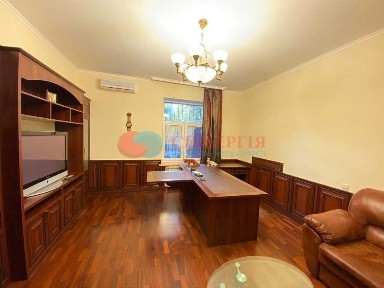 Продаж офісу 84 м², Михайла Бойчука вул., 1А