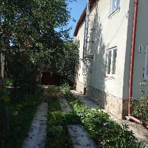 Продам 4-кімнатну квартиру м. Самбір