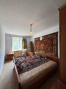 Продаж 3-кімнатної квартири в Оброшине