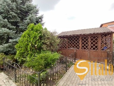 Готовий будинок для великої родини: простір, тепло та затишок) (045)