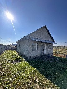 Продаж будинку в с. Зарожани