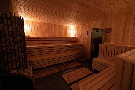Продам 2-х поверховий котедж у Буковелі на 4 кімнати